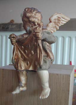 Rechterengel tijdens de restauratie